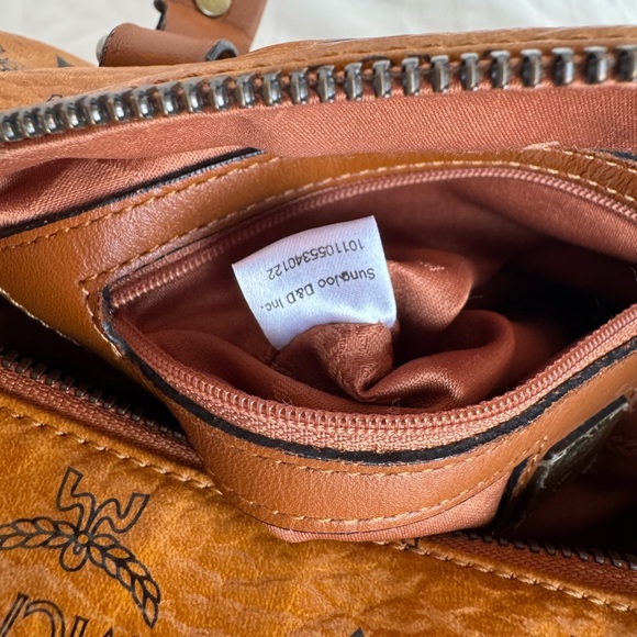💯Guaranteed Authentic MCM Brown Satchel 🥀FIRM PRICE🥀 - Picture 14 of 15
